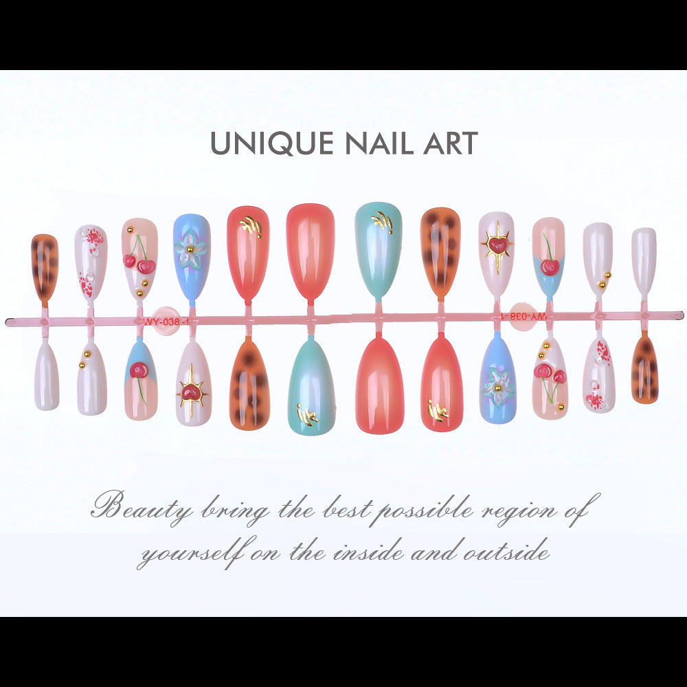 Elegantes Dekoratives Press-On Nagelkunstset Karnz