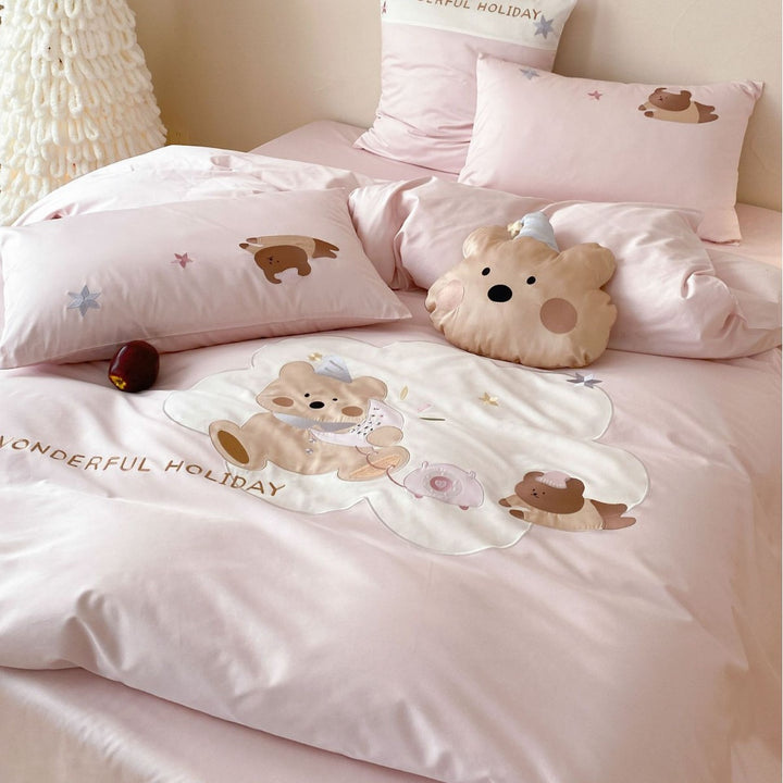 Kinder-Bettwäsche-Set mit applizierten Bärenmotiven und dekorativem Kissen