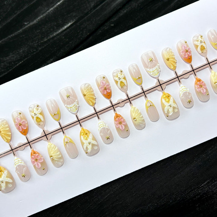 Künstlerisches Nagelkunst Press-On Kit