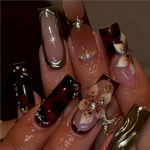 Ornate Press-On Nail Art Set Karnz