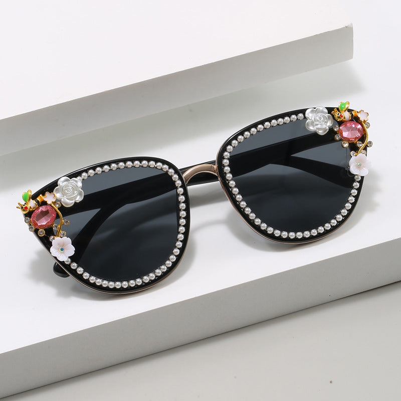 Damen Glamouröse Cat-Eye Sonnenbrille mit floralen Verzierungen Karnz