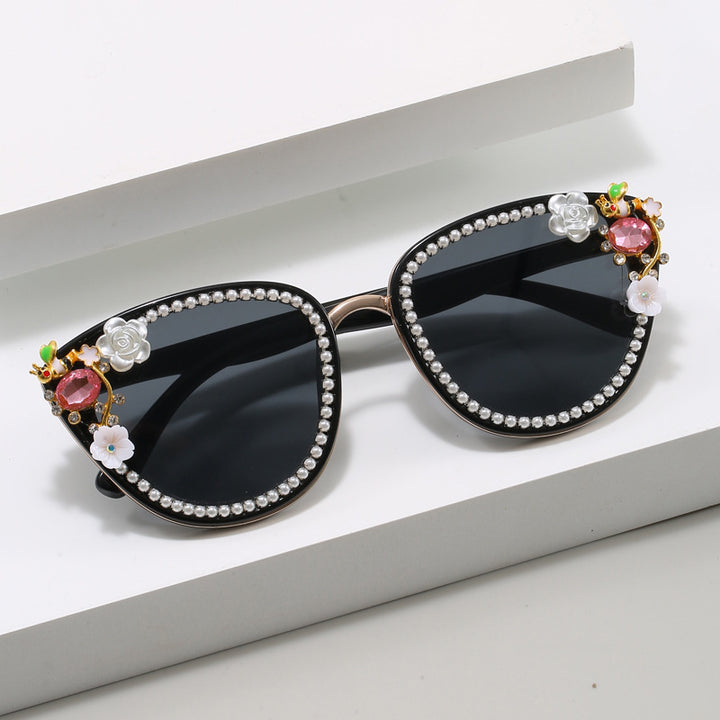 Damen Glamouröse Cat-Eye Sonnenbrille mit floralen Verzierungen Karnz