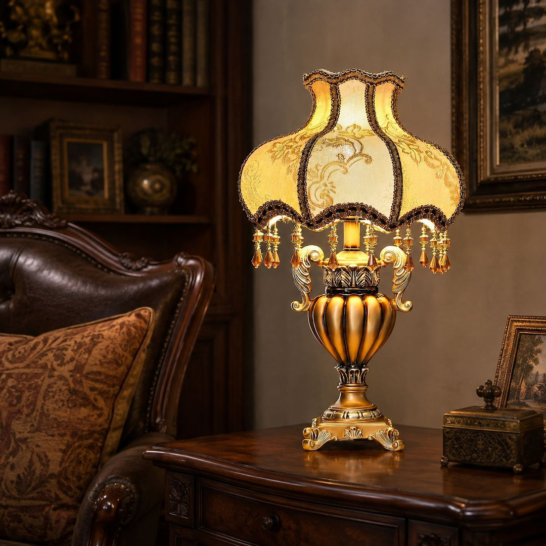 Vintage florale Tischlampe