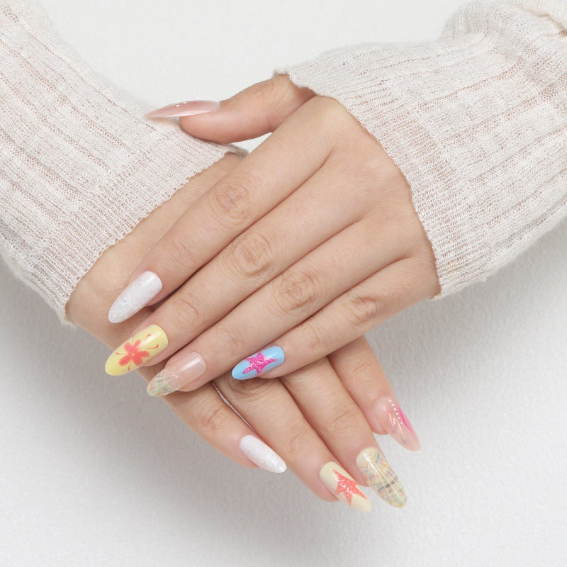 Kunstvolle Nagelspitzen Design Karnz