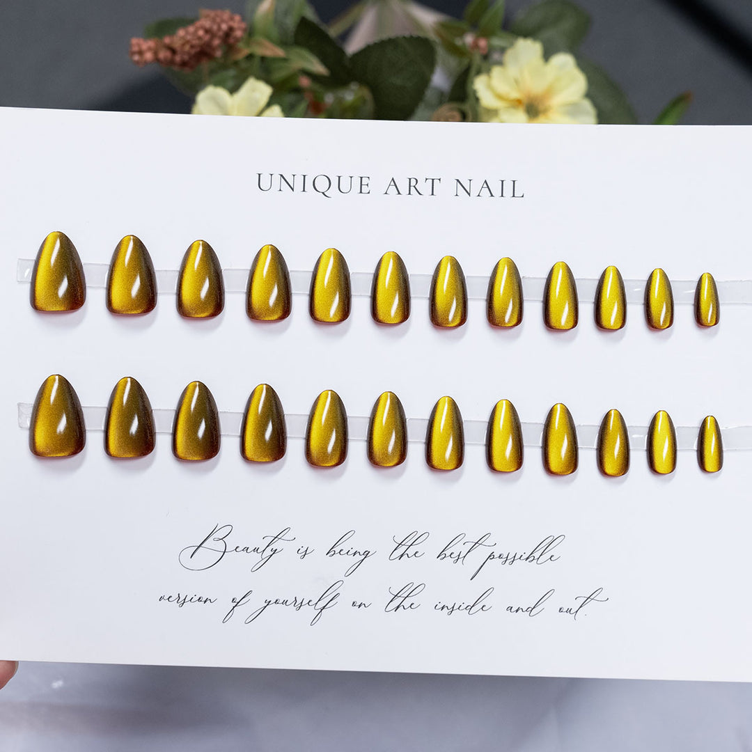 Glänzendes Press-On Nagelkunst Set