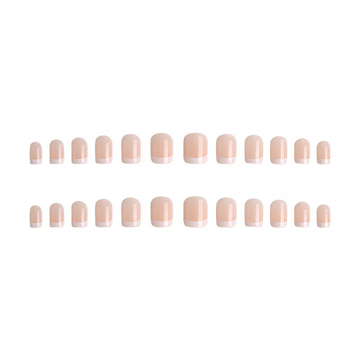 Kunstvolle French Tip Kunstnägel Karnz