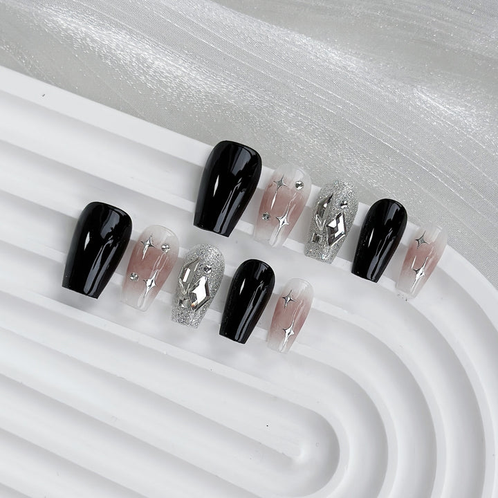 Schmetterlings-verzierte Press-On Nagelset