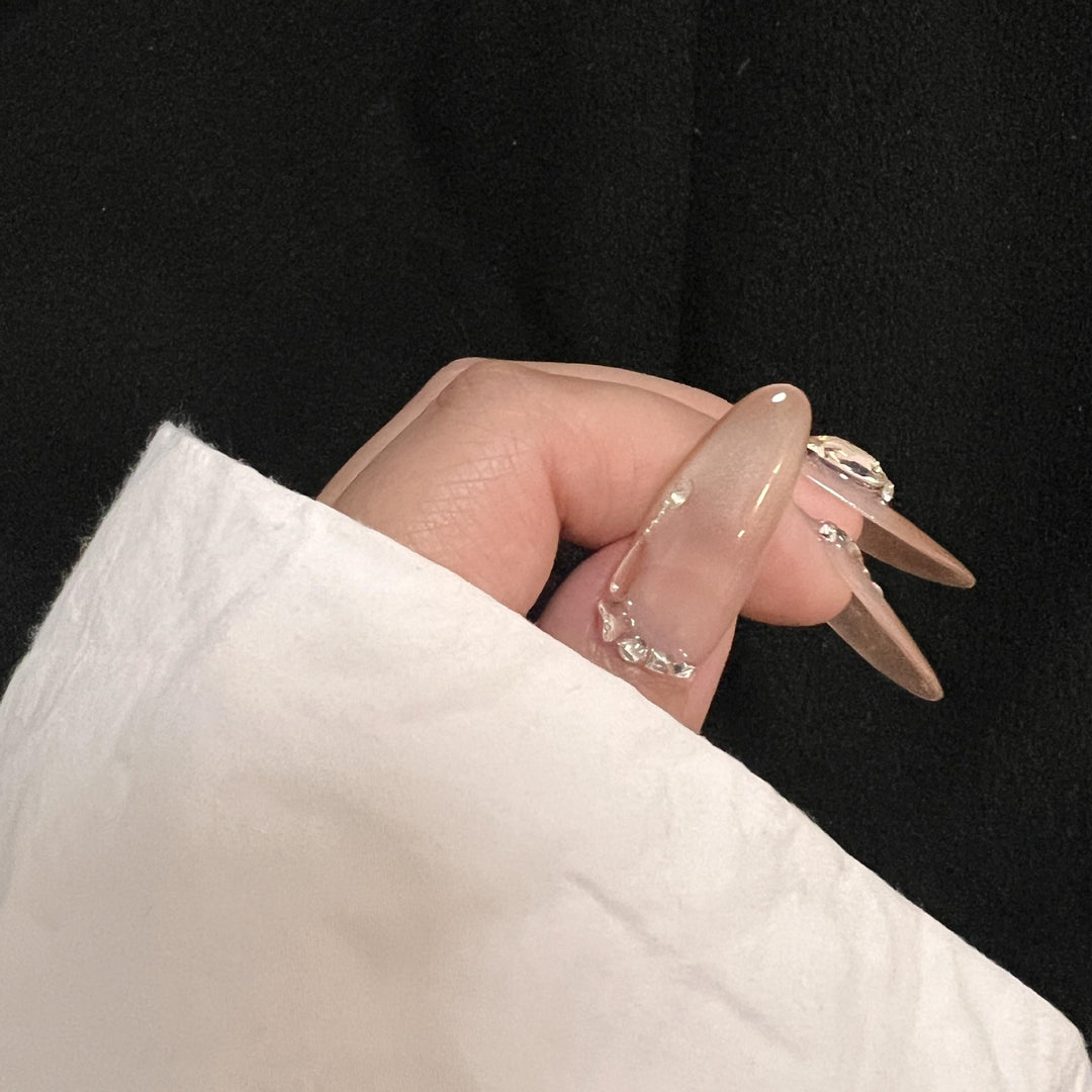 Glamouröses Nageldesign-Kit Karnz