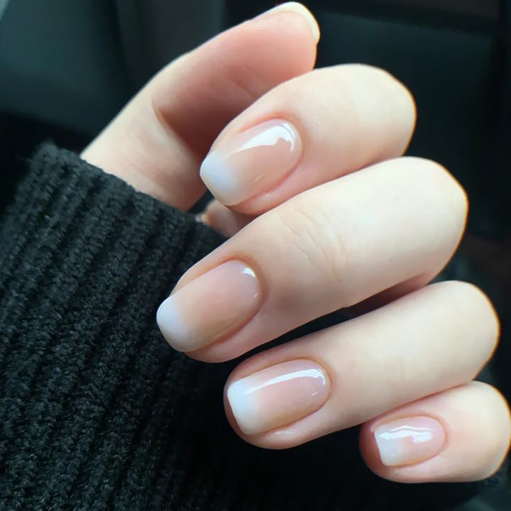 Elegante natürliche Nagelverstärkungen Karnz