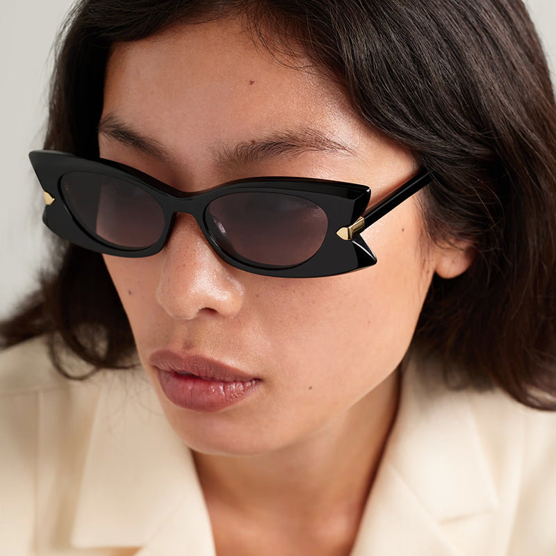 Damen Cat-Eye Sonnenbrille mit stilvollem Einsatz aus Metall und UV-Schutz Karnz