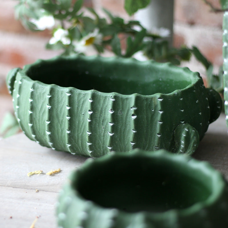 Dekorativer Blumentopf im Kaktus-Design Karnz