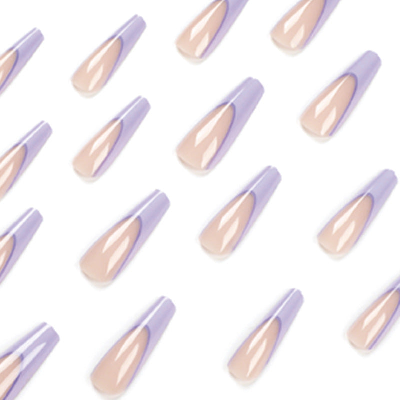 Künstliche Nagelkunst mit elegantem Ombre-Design Karnz