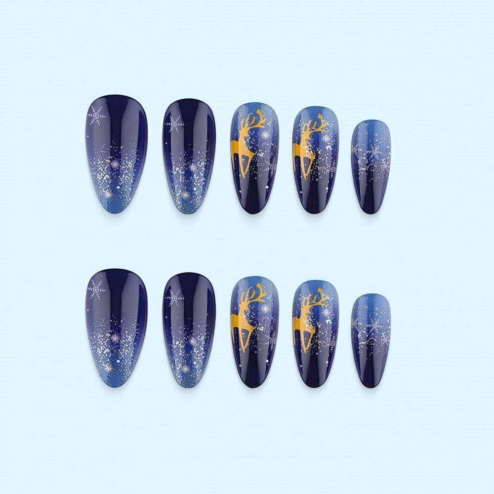 Kreative Kunstnägel mit winterlichem Motiv Karnz