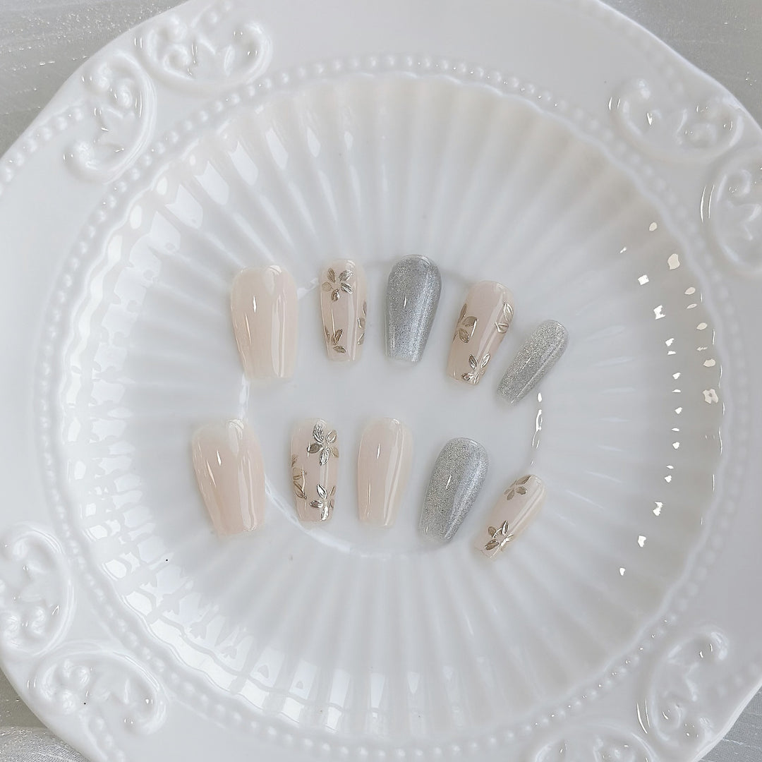 Luxe Floral Press-On Nail Art Set
