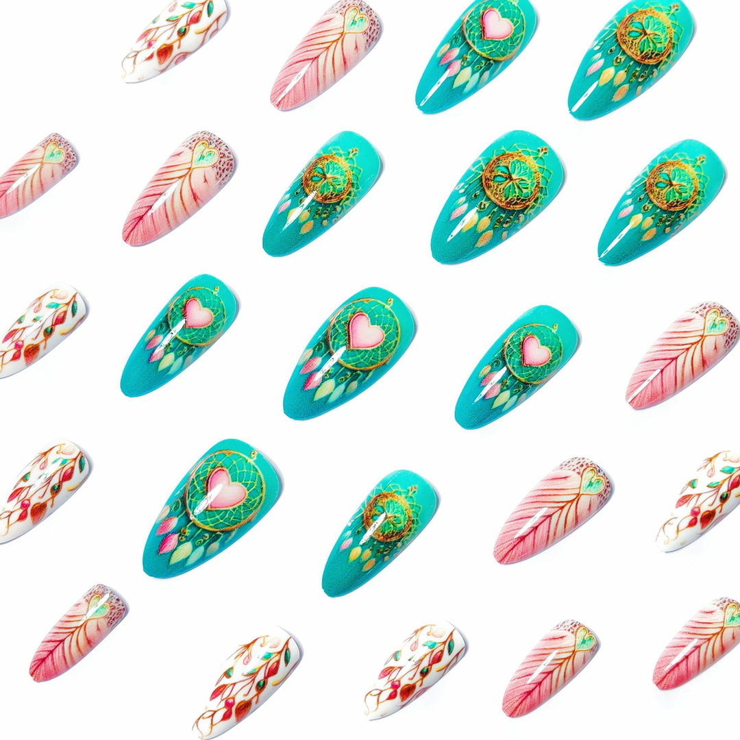 Künstlerische Nagelkunst Karnz