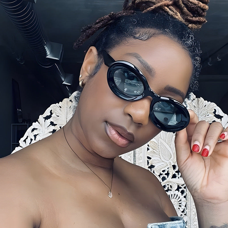 Damen ovale Sonnenbrille mit modernen Gläsern Karnz