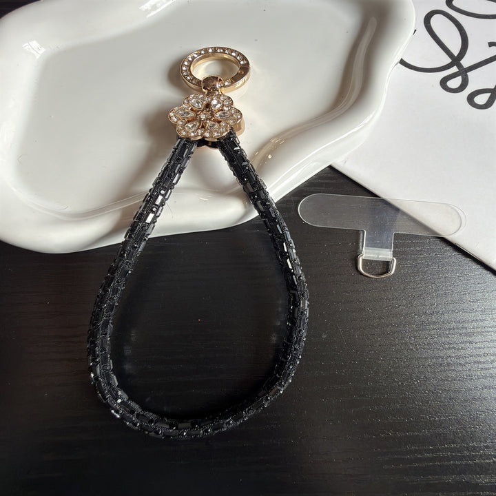 Eleganter Schlüsselanhängerhalter mit Kristallakzenten Karnz