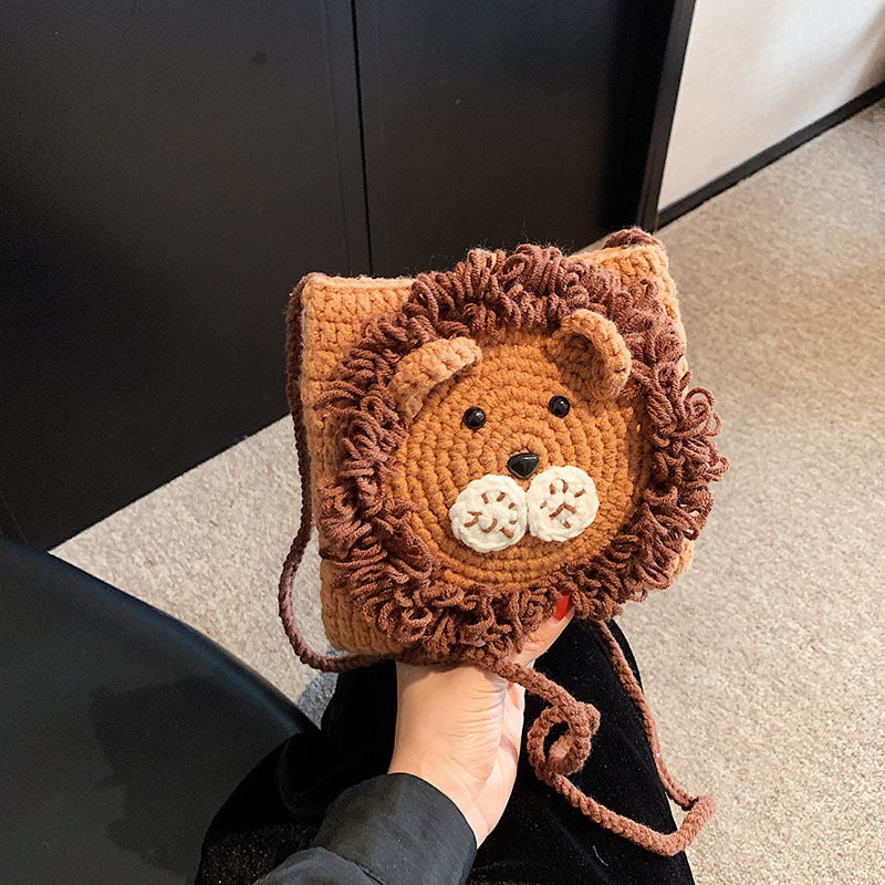 Niedliche tierische gehäkelte Schultertasche