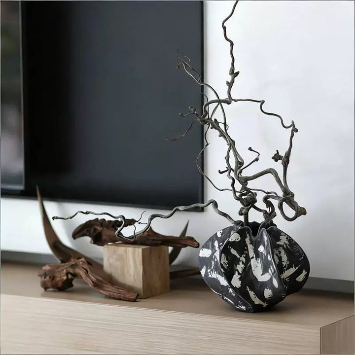 Künstlerischer dekorativer Blumenhalter