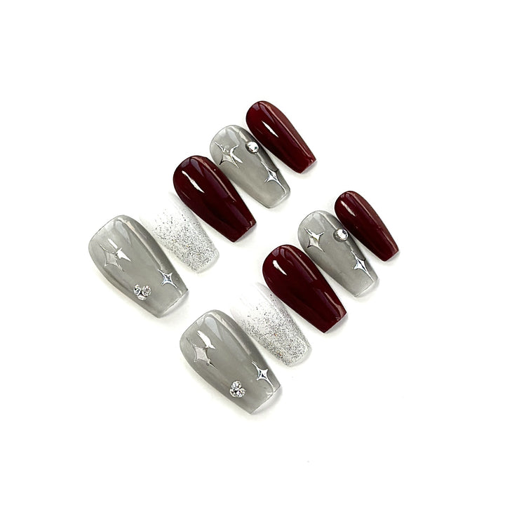 Elegantes Press-On Nagelset mit Glitzer und Strassakzenten