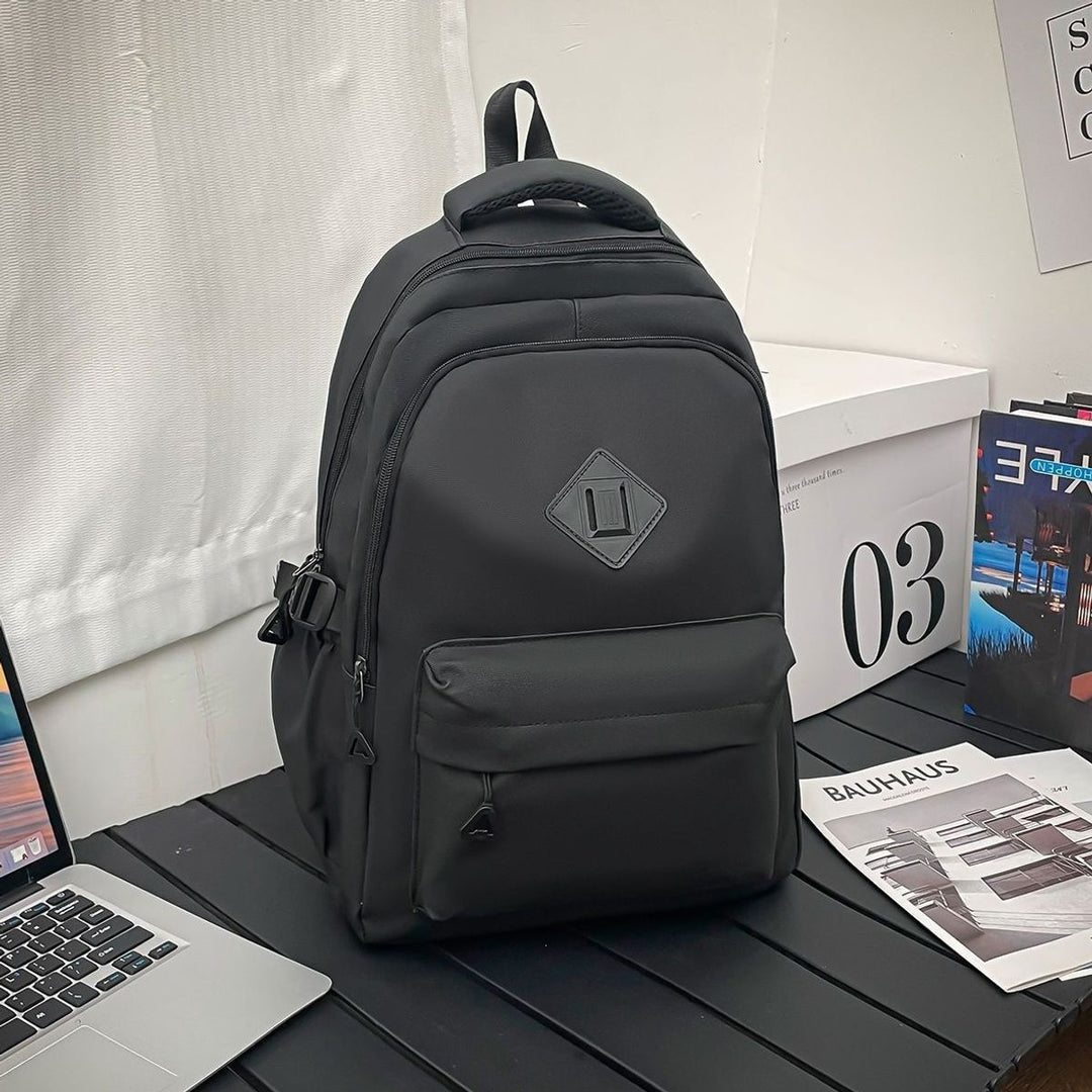 Vielseitiger Urban Laptop Rucksack Karnz