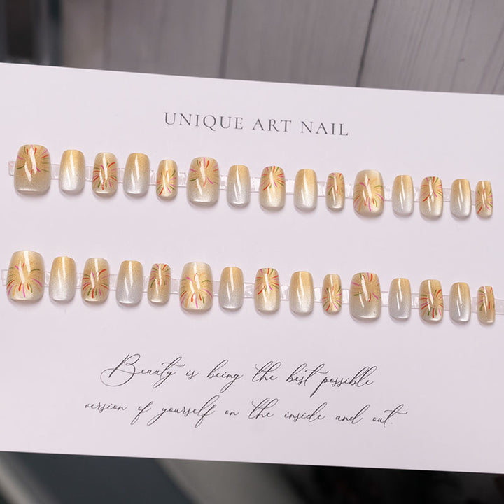 Dekorativer Press-On Nagelset mit floralem Design