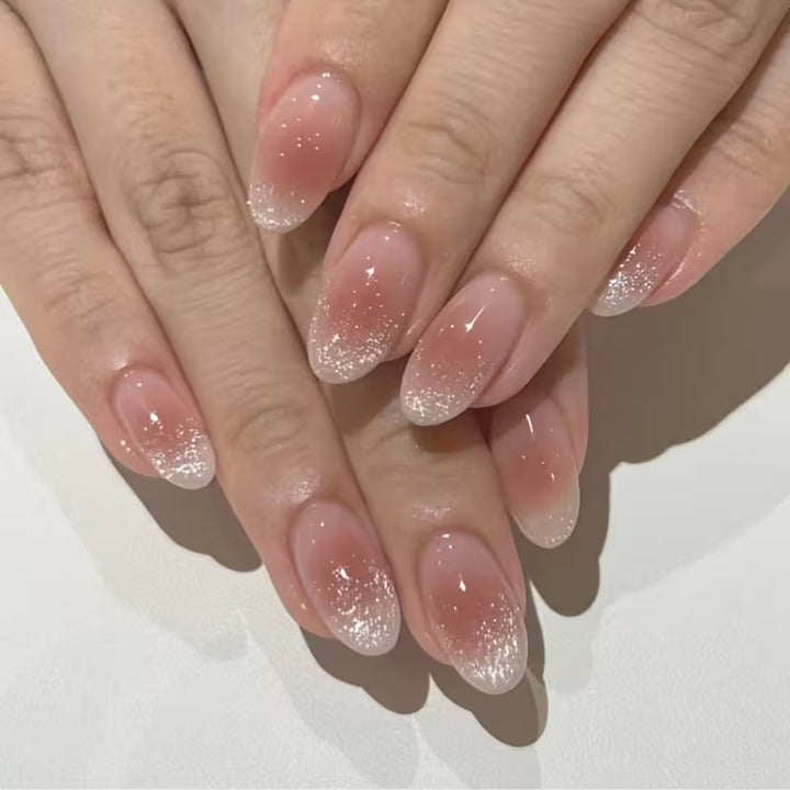 Glitzernde French Tip Press-On Nägel Karnz