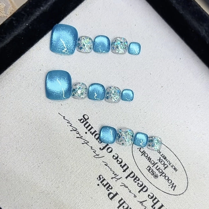 Künstlerisches Glitzer Press-On Nagelset Karnz