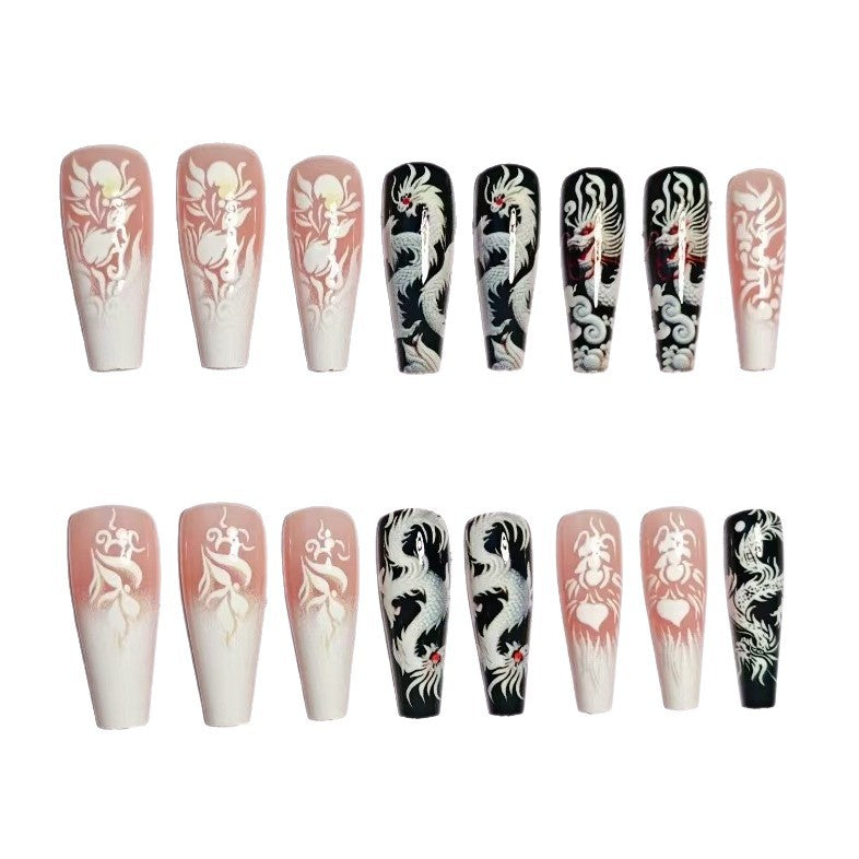 Künstlerische Nagelkunst