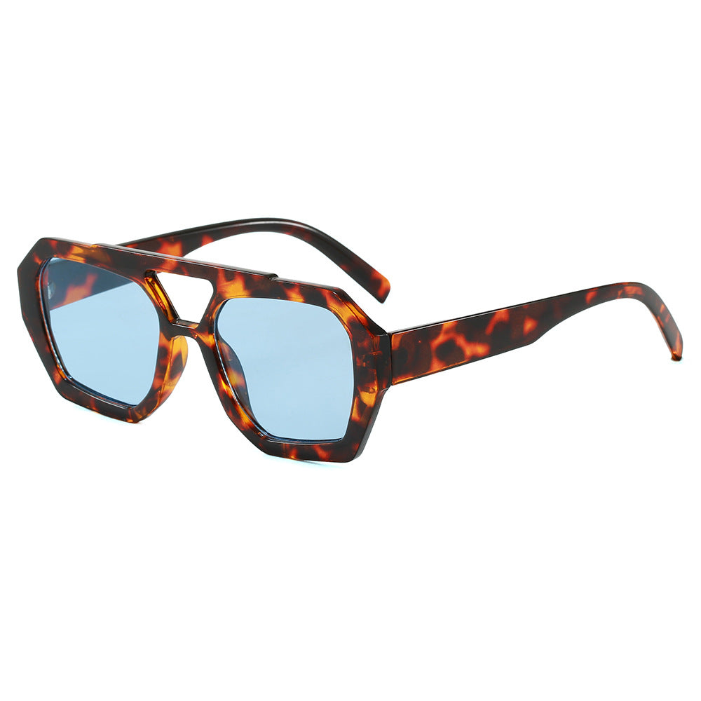 Damen geometrische Sonnenbrille im extravaganten Design Karnz