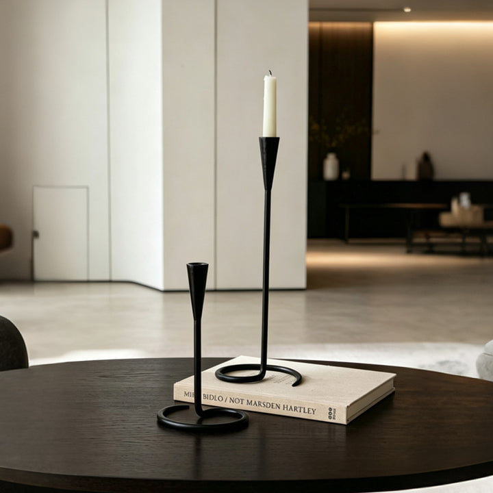 Moderne skulpturale Stehlampe
