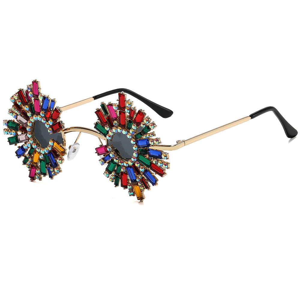 Damen extravagante Design-Sonnenbrille mit buntem Kristallschmuck Karnz
