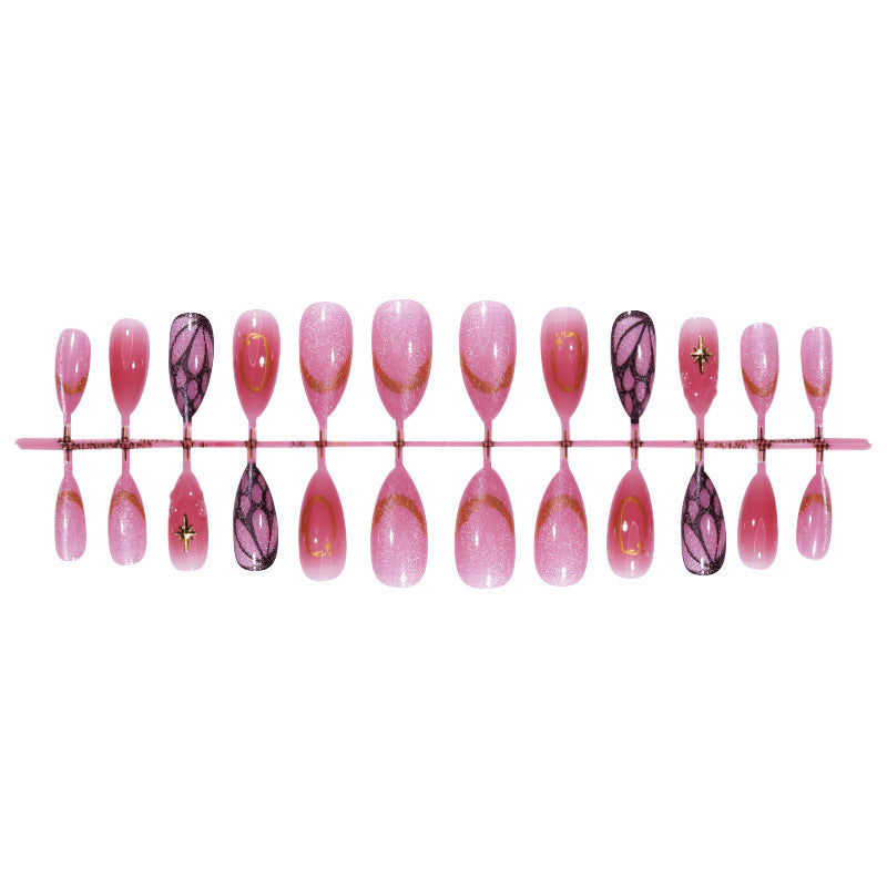 Kreatives Kunstnagelset mit rhinestones und glitzernden Akzenten Karnz