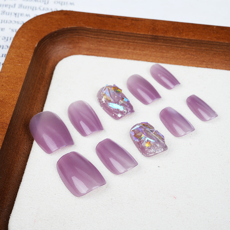 Premium Press-On Nail Set mit glänzenden und glitzernden Akzenten Karnz