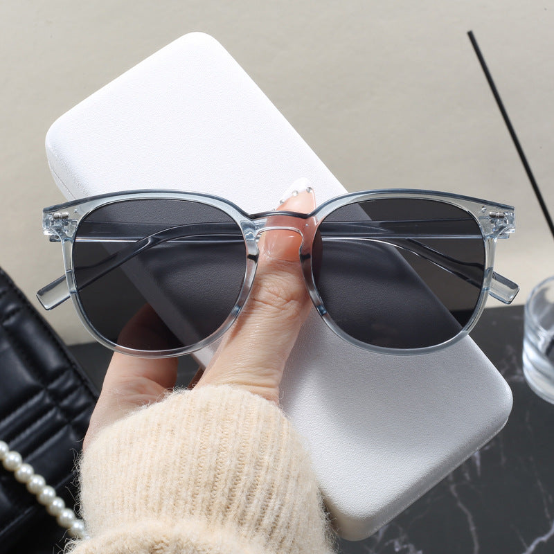 Damen modische Sonnenbrille mit transparentem Rahmen und elegantem Design Karnz