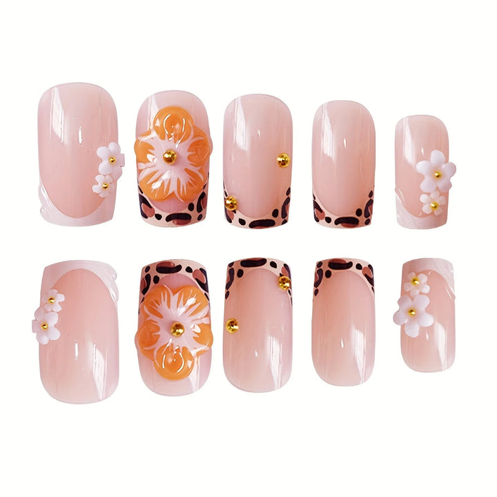 Dekorative florale Press-On Nagelkunst Karnz