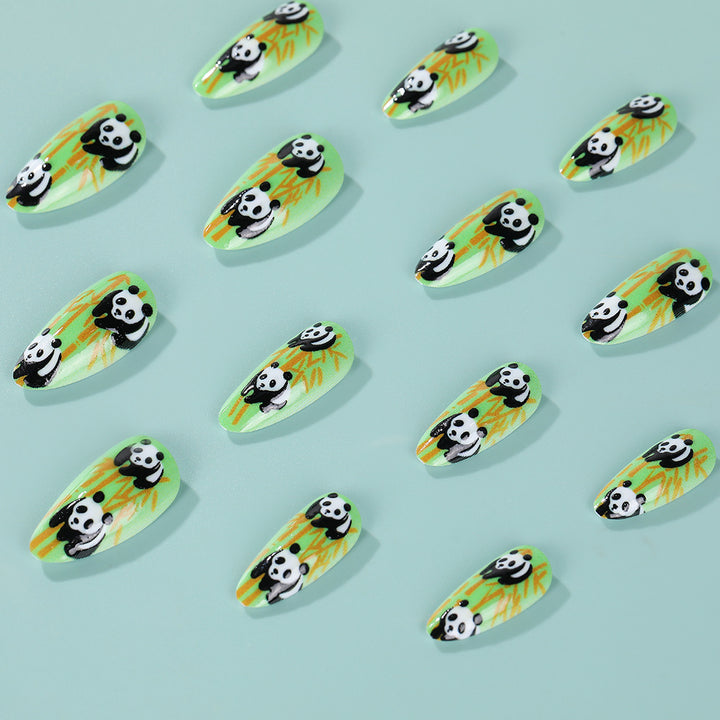 Kunstnägel mit niedlichem Panda-Motiv Karnz