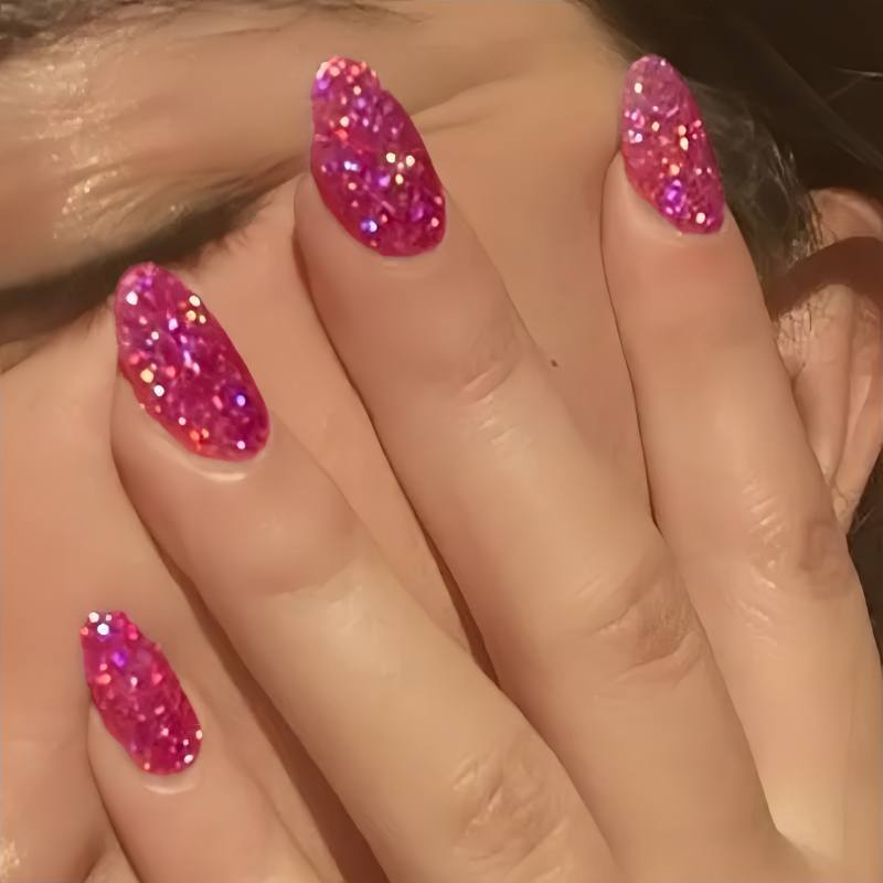 Glitzernde Stiletto Press-On Nagelspitzen Karnz