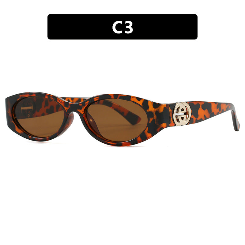 Damen modische Katzenaugen-Sonnenbrille mit schützendem UV-Filter und luxuriösen Akzenten Karnz