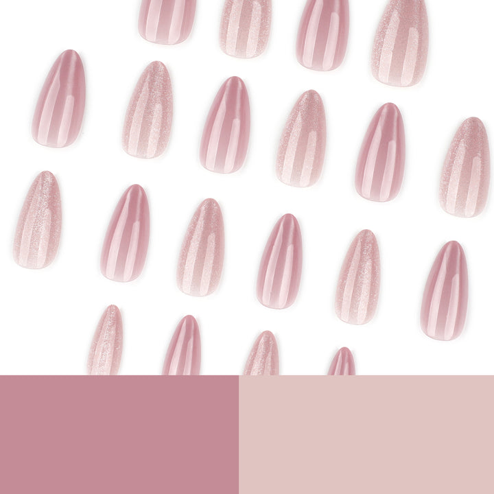 Glamouröse Kunstnägel mit Glitzer- und Perlmutt-Effekt Karnz