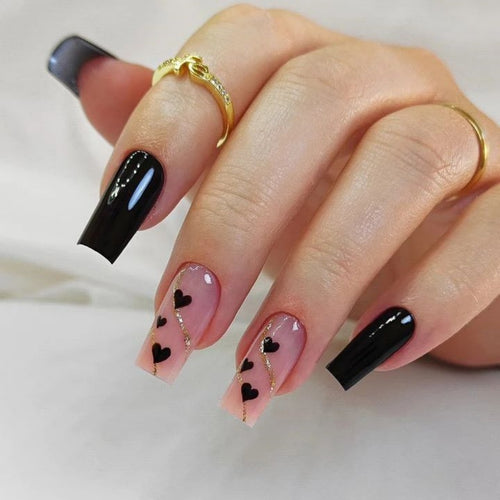 Elegantes Nagelkunstdesign Karnz