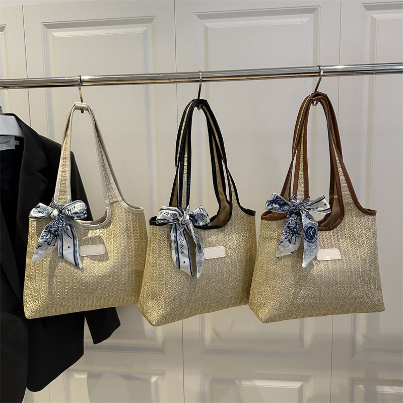 Texturierte Gewebe-Tote-Tasche mit elegantem Schleifen-Karnz