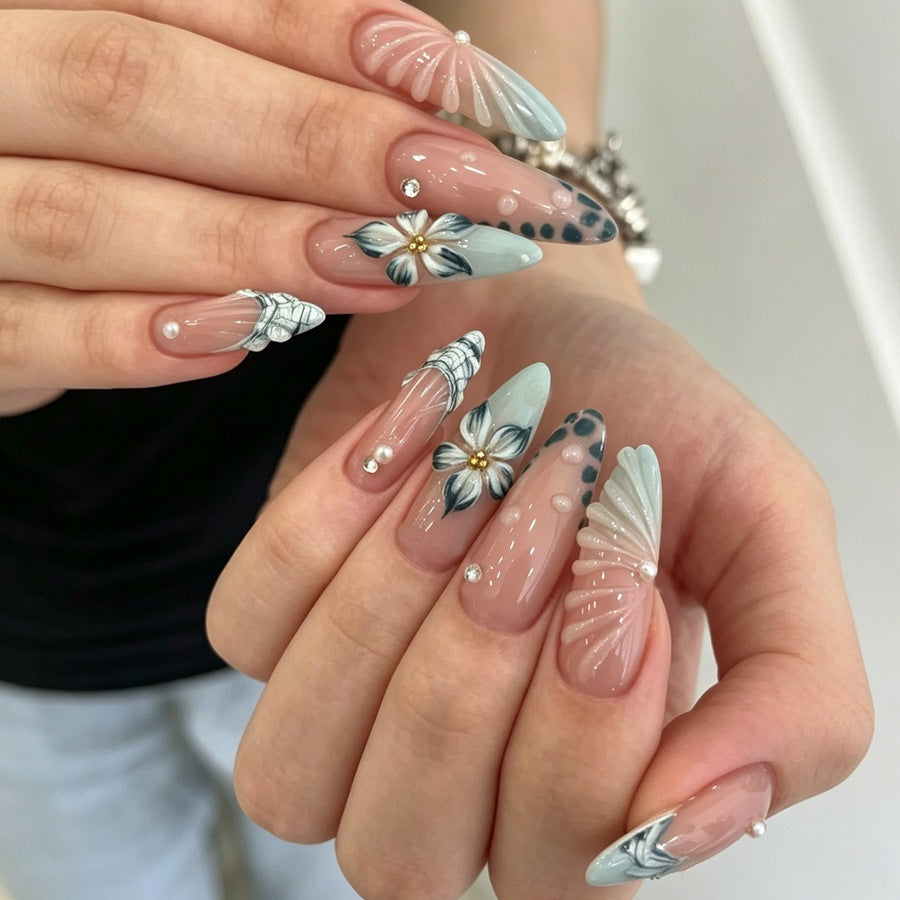 Kreatives Kunstnagelset Karnz