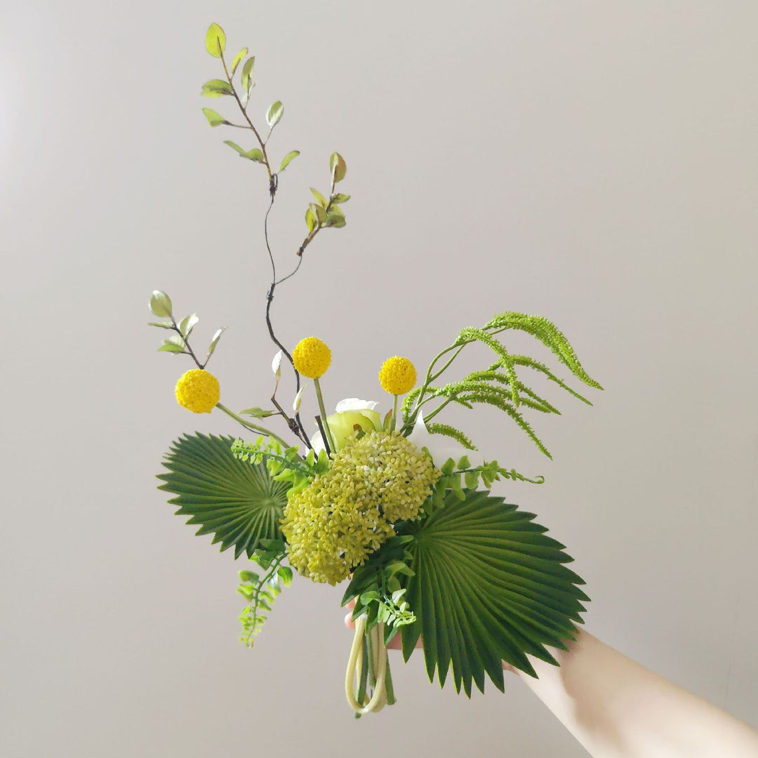 Künstlerischer floraler Handstrauß