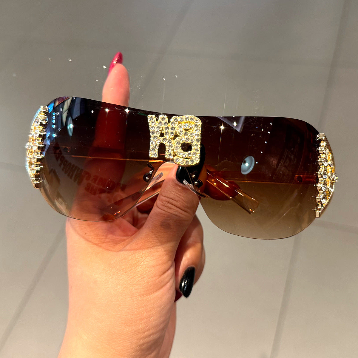 Damen modische Oversized-Sonnenbrille mit Strass-Applikationen Karnz