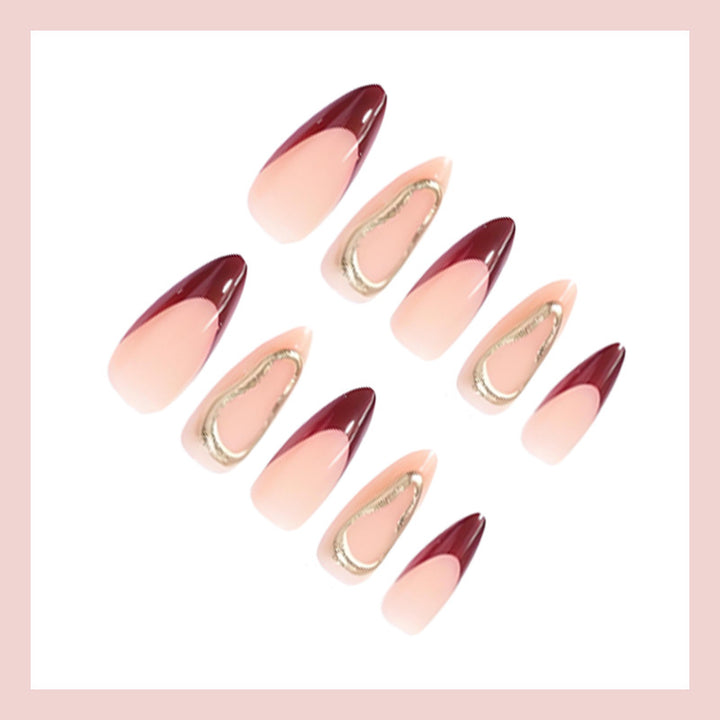 Kunstnagelset mit elegantem Spitzen Design Karnz