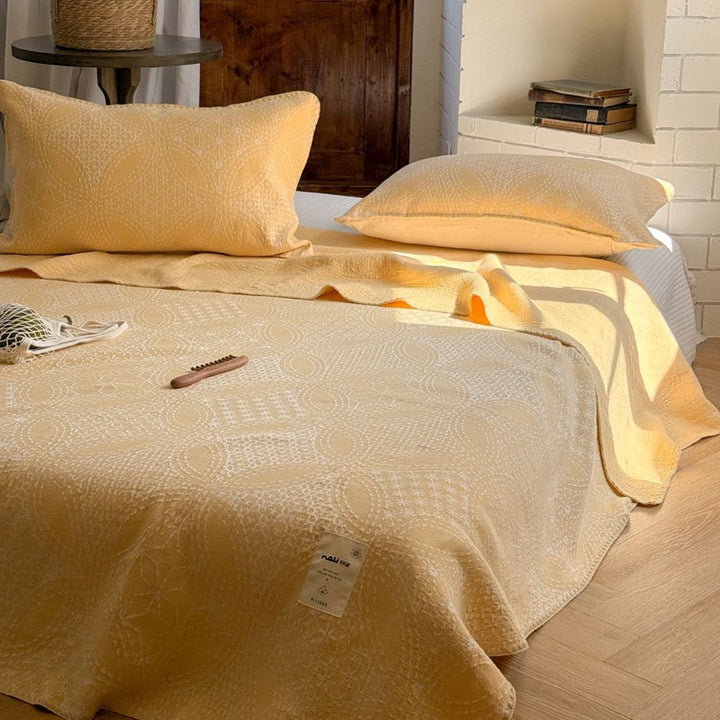 Gepolsterte Baumwoll-Jacquard-Bettdecke und Kissenbezüge Set