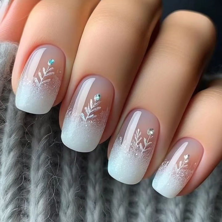 Künstlerische Press-On Nail Art Karnz