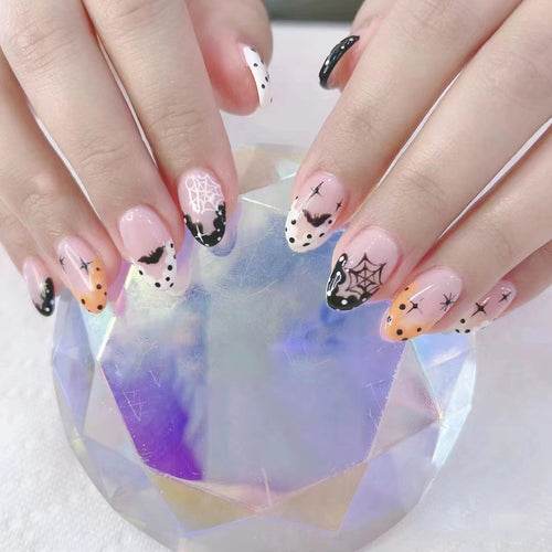 Halloween-Themen-Nagelkunst