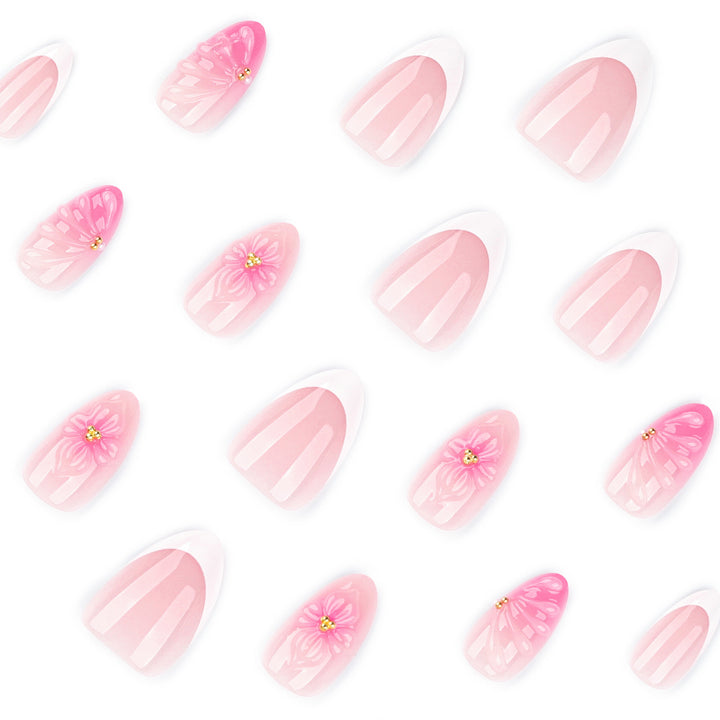 Überragende Nagelkunst mit luxuriösen Blüten- und Muschel-Designs Karnz